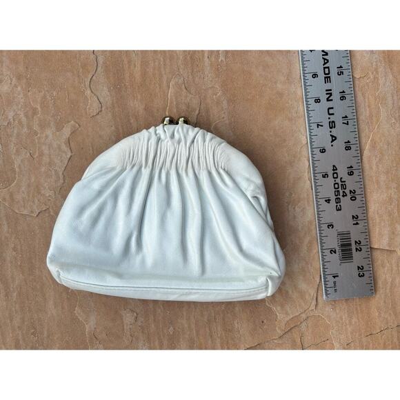 Vintage Etra Exotic Genuine Leather White Embossed Lizard/Snake Clutch Handbag - Picture 4 of 4